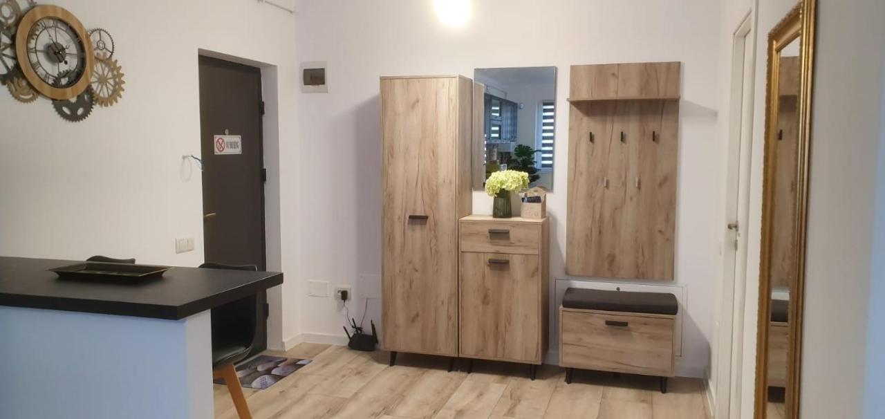 Viv Apartments 210 Floreşti エクステリア 写真