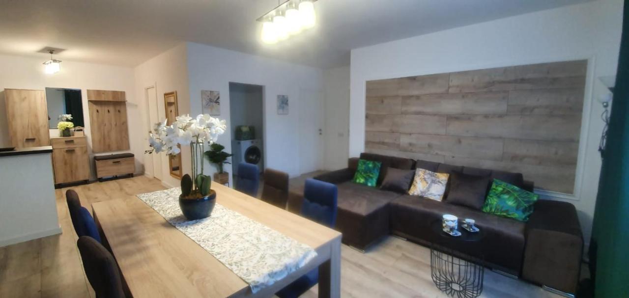Viv Apartments 210 Floreşti エクステリア 写真